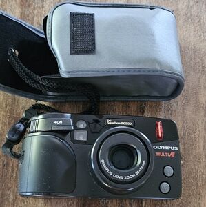 Olympus Superzoom 3000 DLX 35 mm